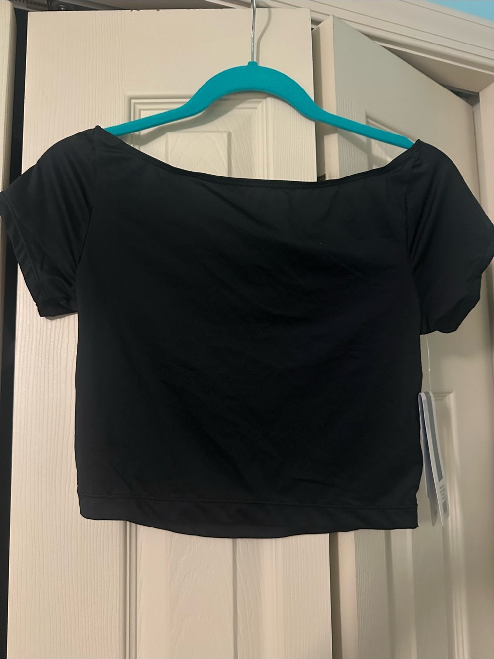 Black Off-Shoulder Women's Danskin Crop